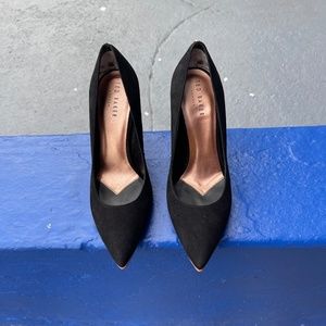 Ted Baker size 37.5 - Suede Black pumps